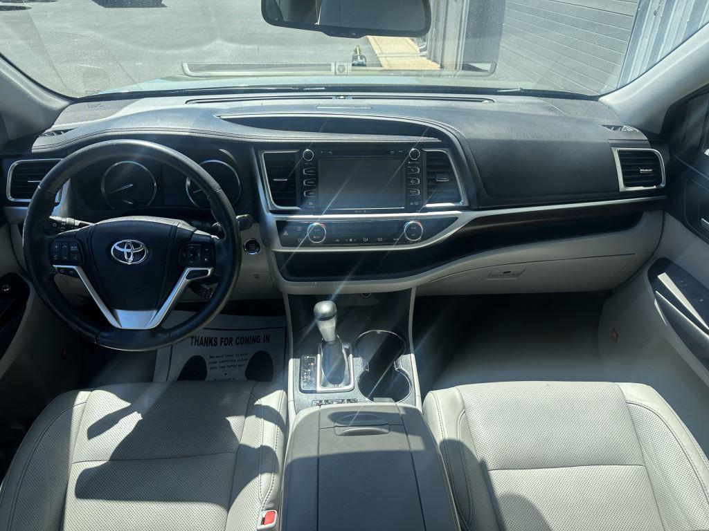 2014 Toyota Highlander Limited - Photo 8