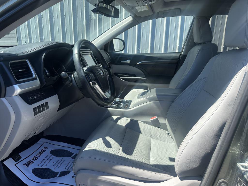 2014 Toyota Highlander Limited - Photo 9