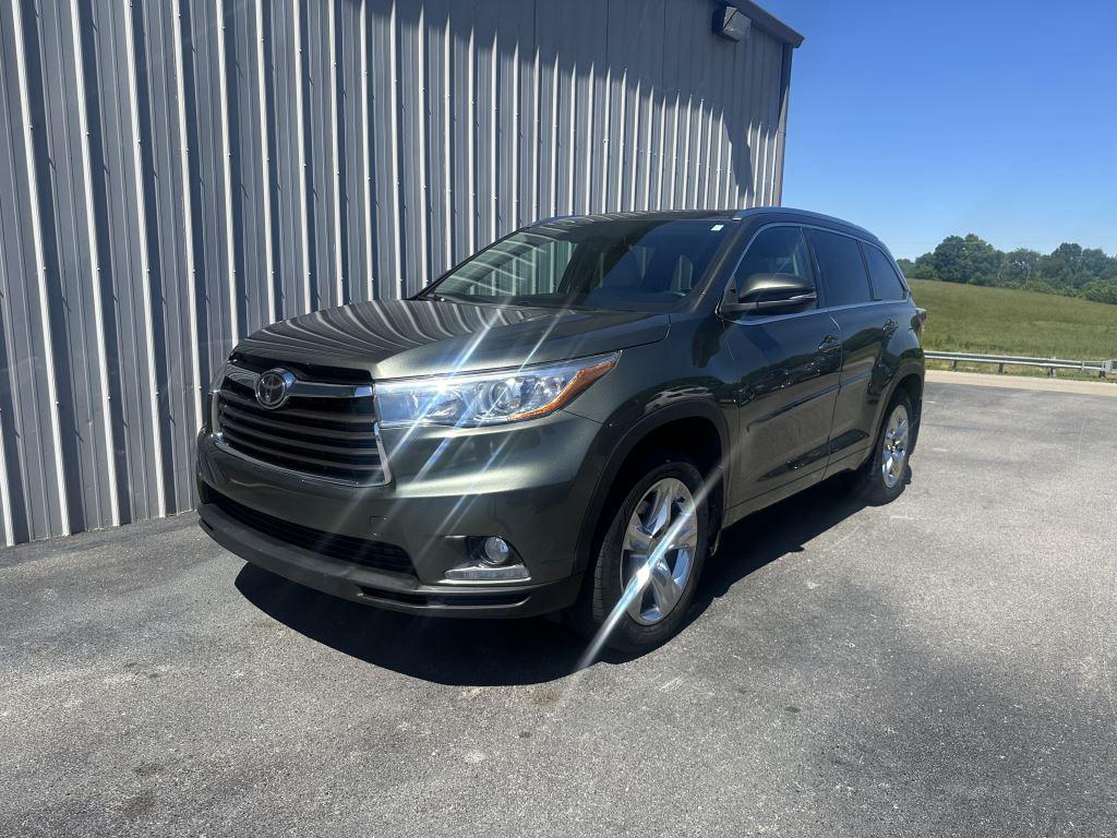 2014 Toyota Highlander's photo
